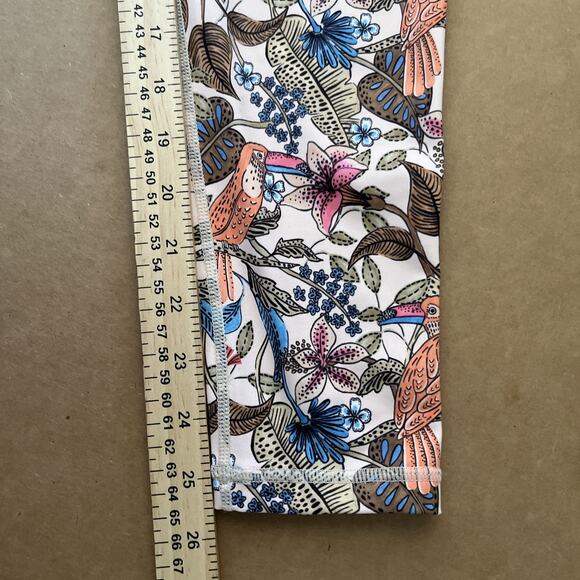 Kavala collective Lua leggings, Paradiso sand Size Small FITS XS - Picture 7 of 11